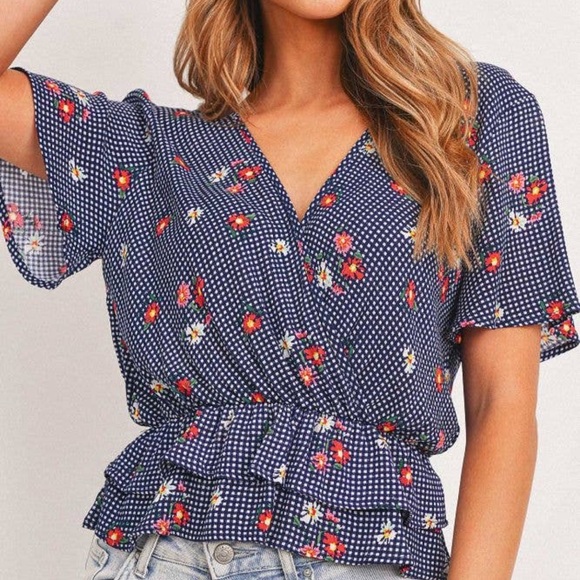 Tops - NWT Navy Blue Gingham Floral Print Open Back Short Sleeve Top